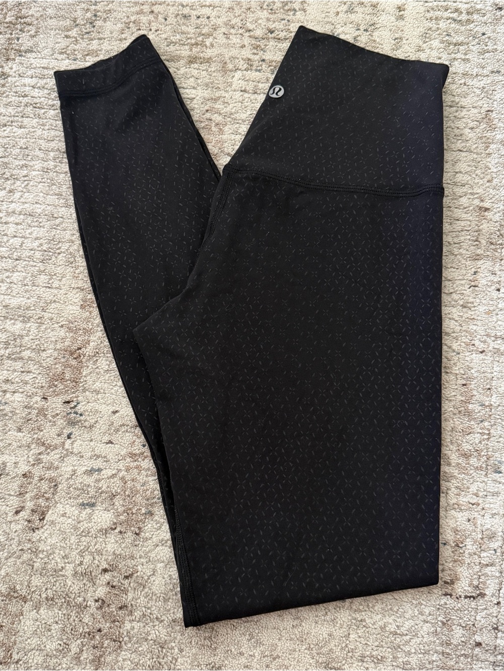 Lululemon Align High-Rise Pant 28" embossed pattern size 6 black geometric